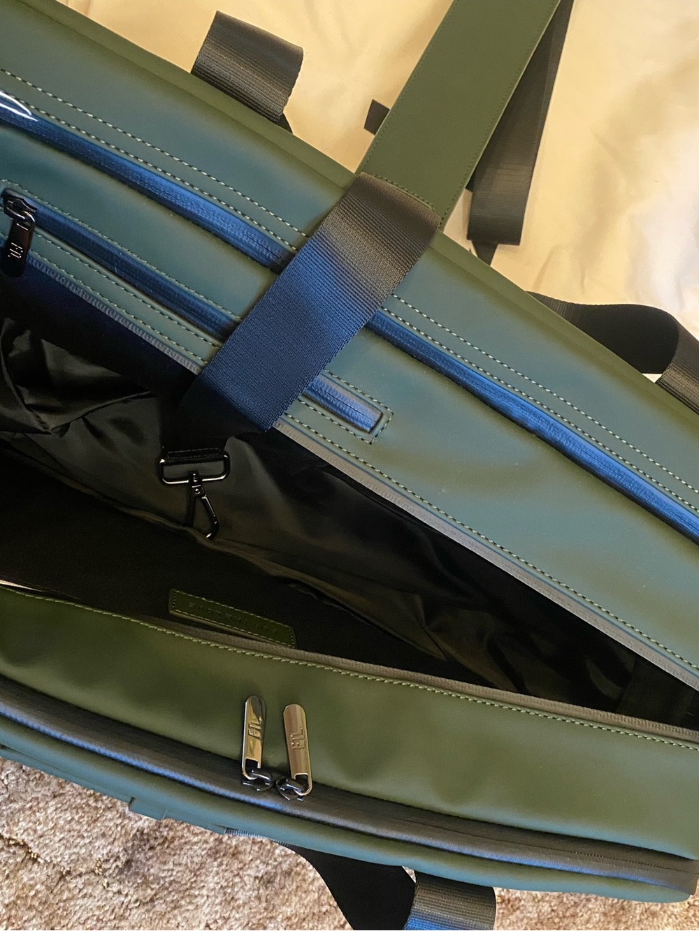 Forest Green FTL Duffel Bag Minimalist Travel Carry Sturdy For the Love - Picture 7 of 8